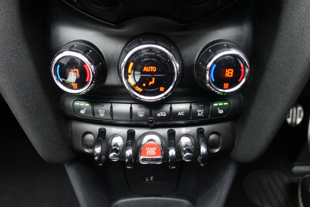 2019 MINI Convertible — image 26