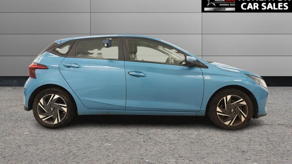 2022 Hyundai i20 — image 2