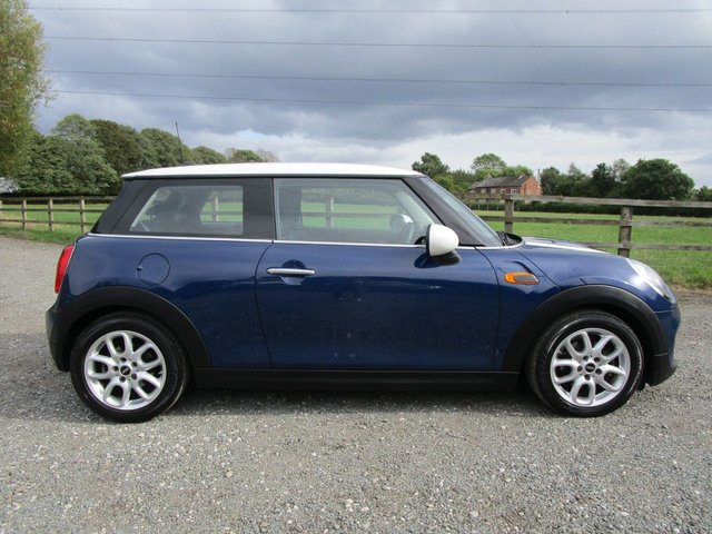 2016 MINI HATCH