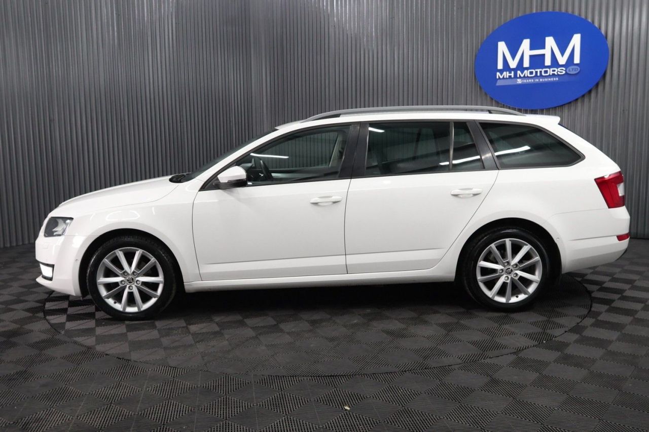 2015 SKODA OCTAVIA 1.6 TDI SE L Estate 5dr Diesel Manual Euro 6 (s/s) (110 ps) SPACIOUS ESTATE - vehicle photo 4 for sale on PureCar