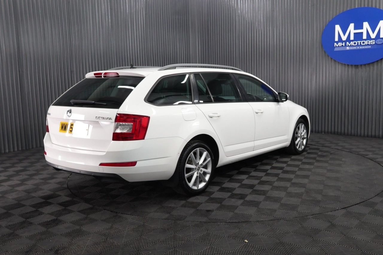 2015 SKODA OCTAVIA 1.6 TDI SE L Estate 5dr Diesel Manual Euro 6 (s/s) (110 ps) SPACIOUS ESTATE - vehicle photo 7 for sale on PureCar