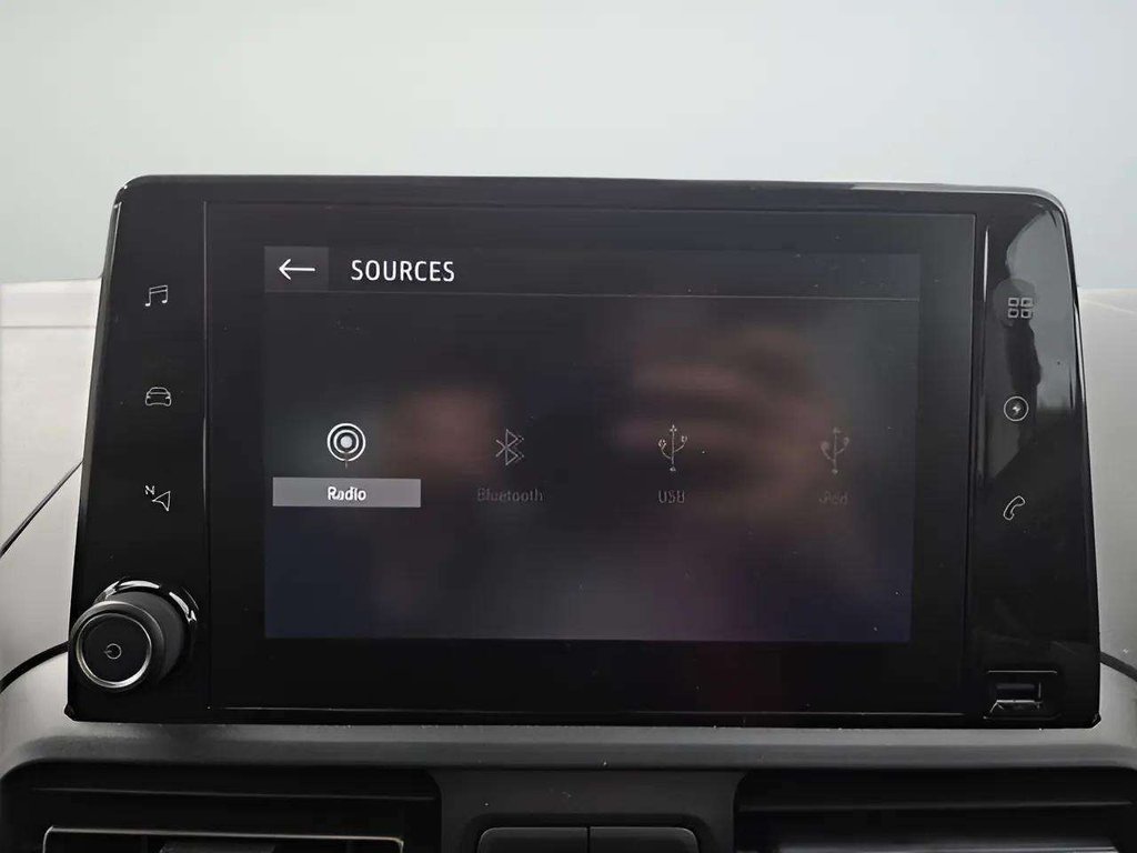 2023 Vauxhall Combo Life Electric — image 12