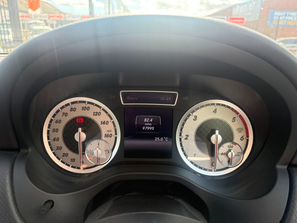 2014 Mercedes-Benz A-Class — image 11