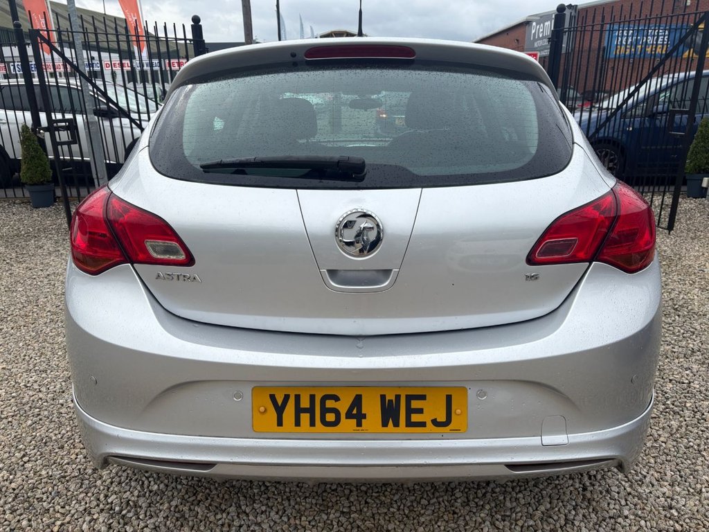 2014 Vauxhall Astra — image 5