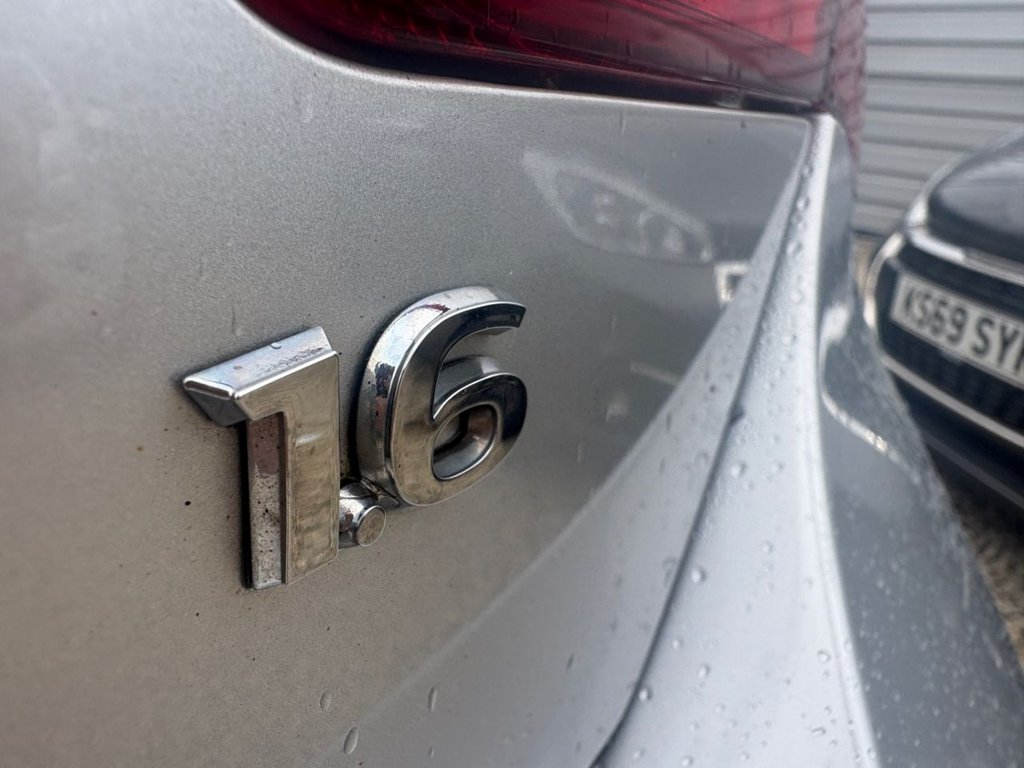 2014 Vauxhall Astra — image 8