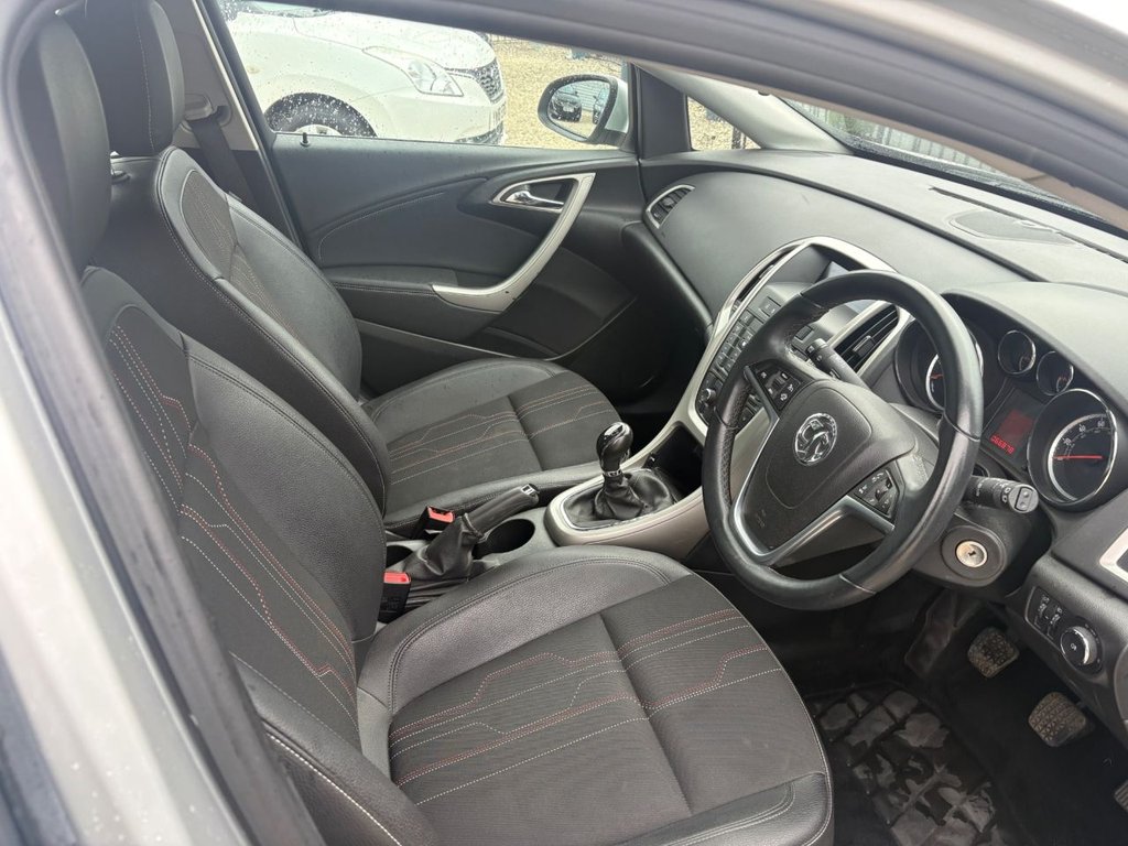 2014 Vauxhall Astra — image 14