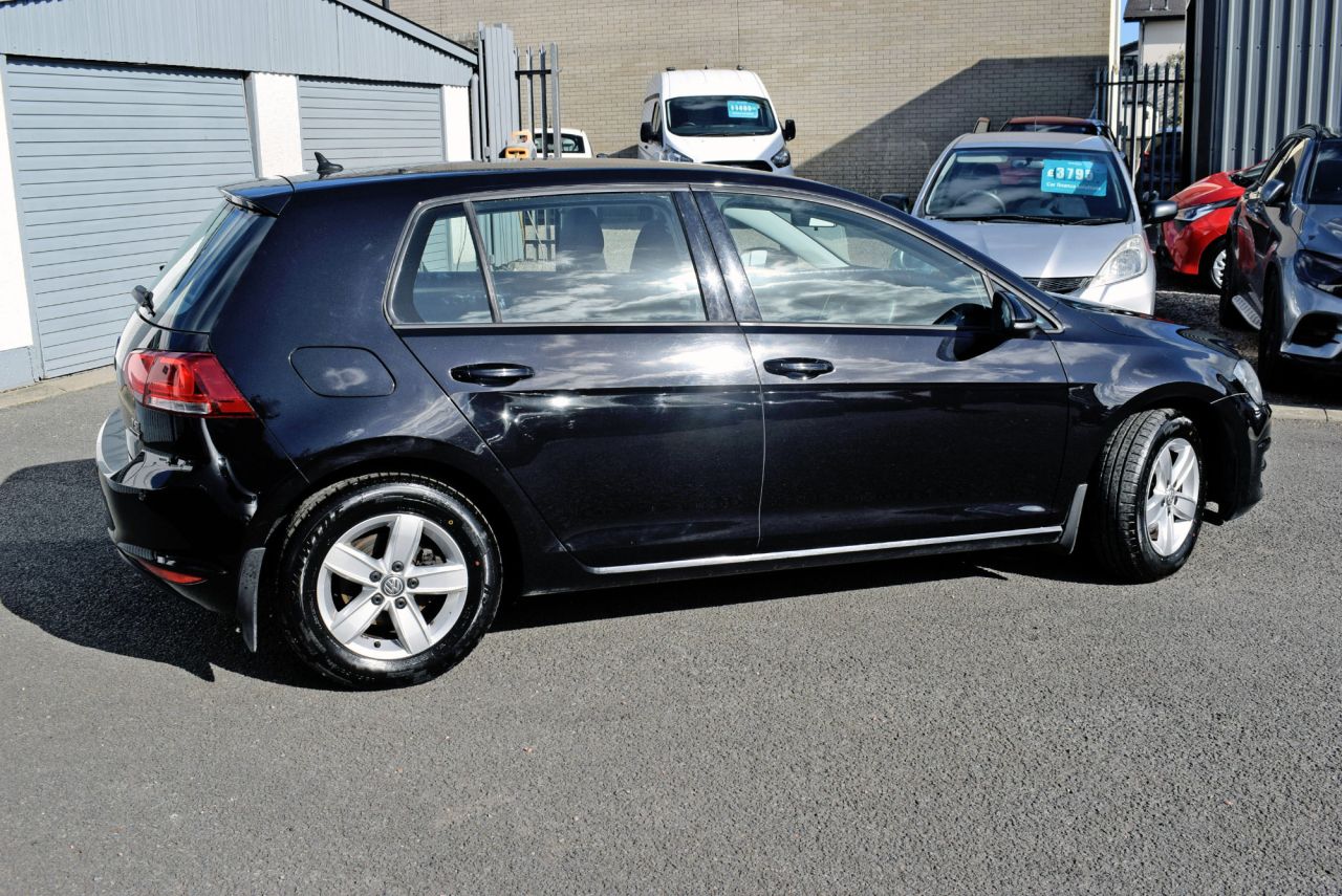 2017 VOLKSWAGEN GOLF 1.4 TSI BlueMotion Tech S Hatchback 5dr Petrol Manual Euro 6 (s/s) (125 ps) - vehicle photo 4 for sale on PureCar