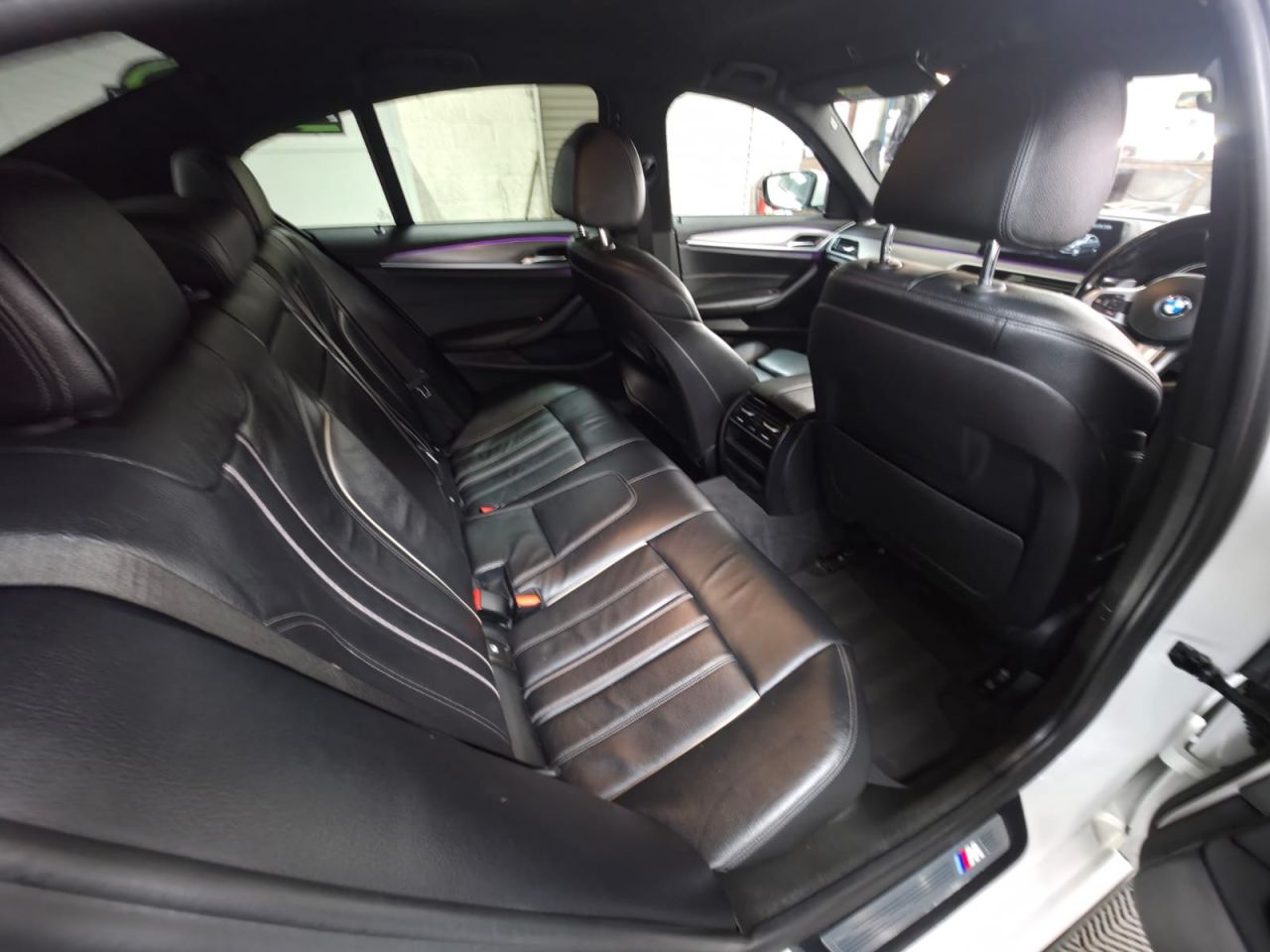 2017 BMW 5 SERIES 2.0 520d M Sport Saloon 4dr Diesel Auto Euro 6 (s/s) (190 ps) Fantastic Ser - vehicle photo 17 for sale on PureCar