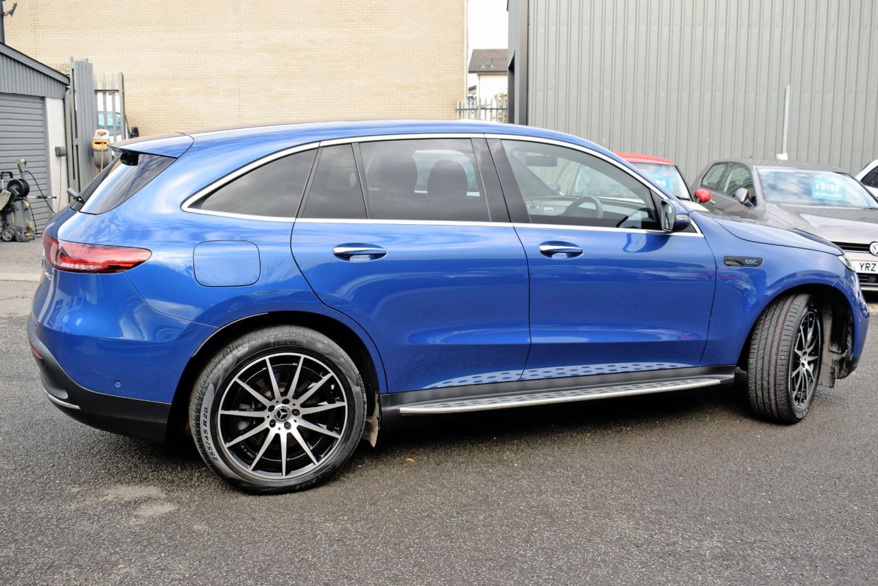 2022 MERCEDES EQC 400 80kWh AMG Line SUV 5dr Electric Auto 4MATIC (408 ps) Low Miles - vehicle photo 5 for sale on PureCar