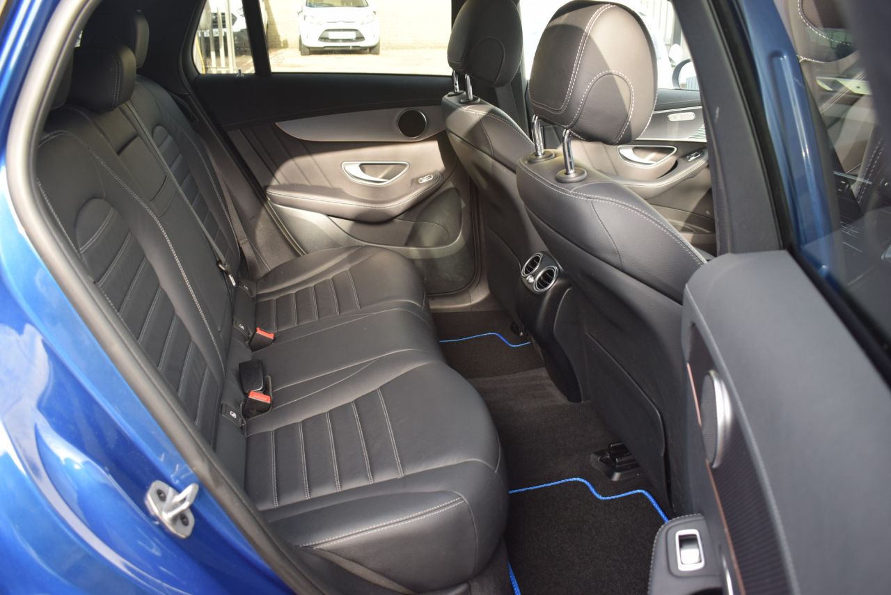 2022 MERCEDES EQC 400 80kWh AMG Line SUV 5dr Electric Auto 4MATIC (408 ps) Low Miles - vehicle photo 22 for sale on PureCar