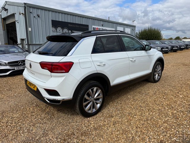 2018 Volkswagen T-Roc — image 3