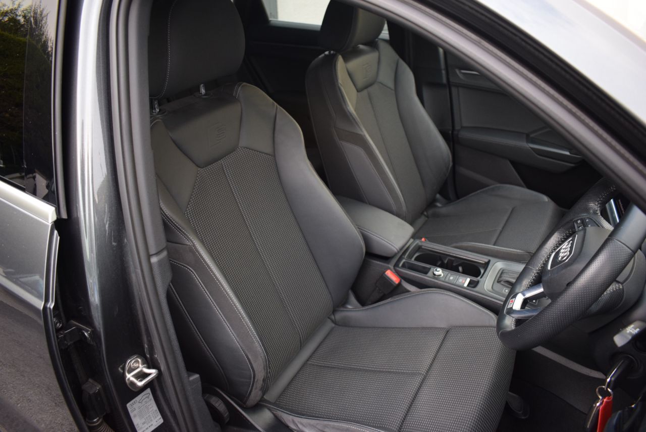2020 AUDI Q3 2.0 TDI 35 S line SUV 5dr Diesel S Tronic Euro 6 (s/s) (150 ps) S-Line, Aut - vehicle photo 16 for sale on PureCar