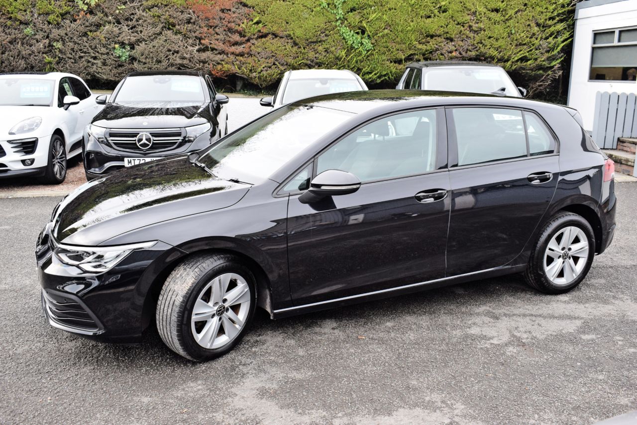 2023 VOLKSWAGEN GOLF 1.5 TSI Life Hatchback 5dr Petrol Manual Euro 6 (s/s) (130 ps) 1 Owner, Ful - vehicle photo 11 for sale on PureCar