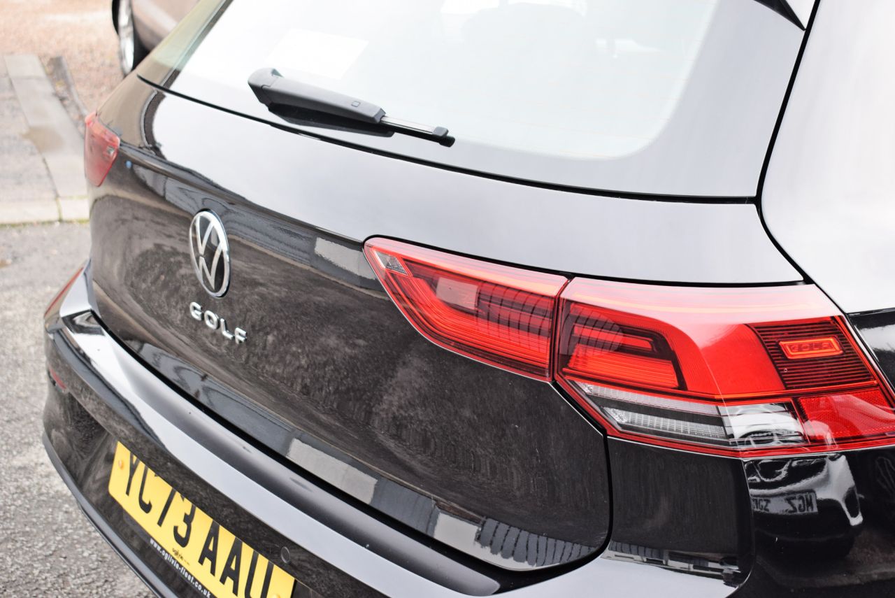 2023 VOLKSWAGEN GOLF 1.5 TSI Life Hatchback 5dr Petrol Manual Euro 6 (s/s) (130 ps) 1 Owner, Ful - vehicle photo 13 for sale on PureCar