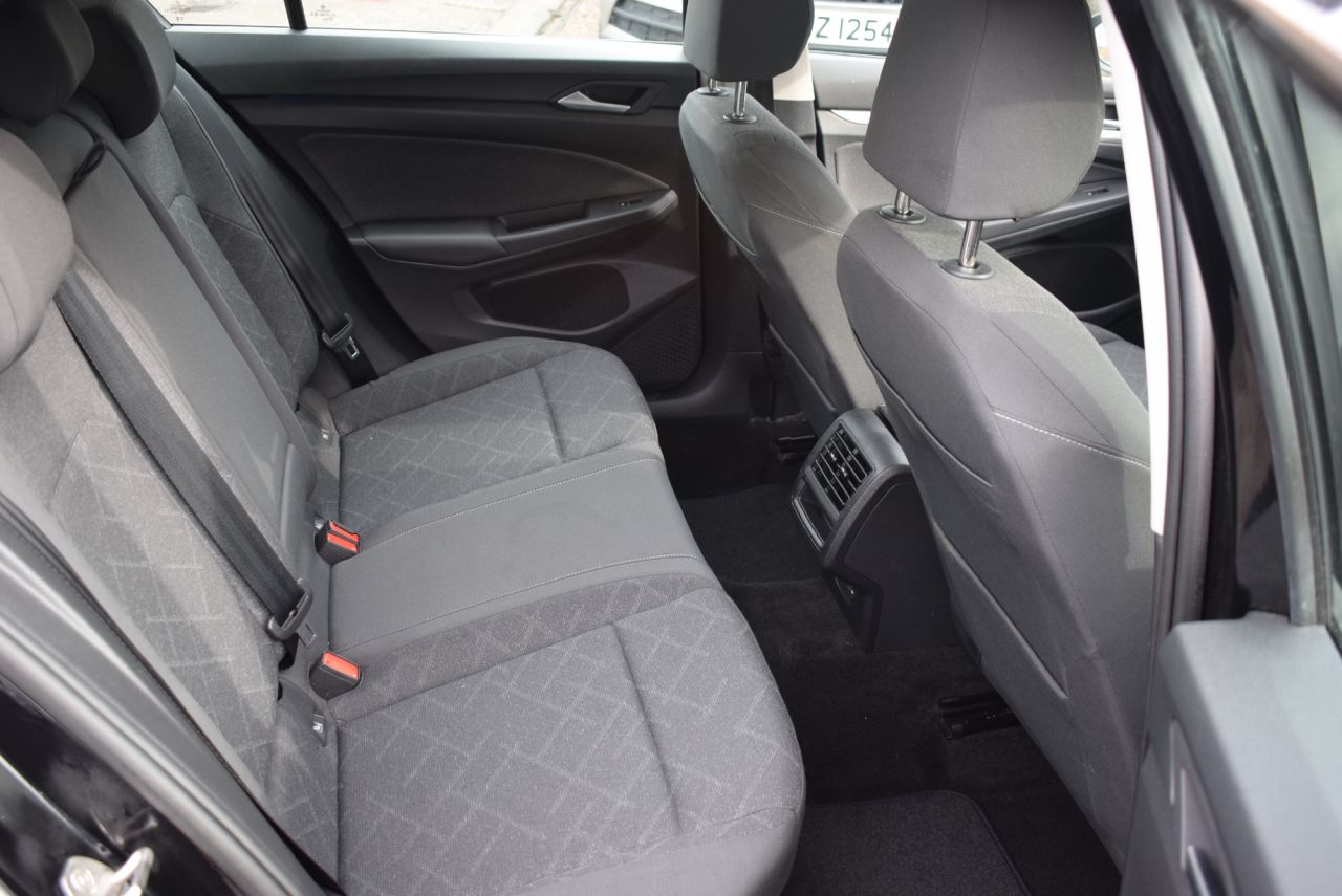 2023 VOLKSWAGEN GOLF 1.5 TSI Life Hatchback 5dr Petrol Manual Euro 6 (s/s) (130 ps) 1 Owner, Ful - vehicle photo 16 for sale on PureCar