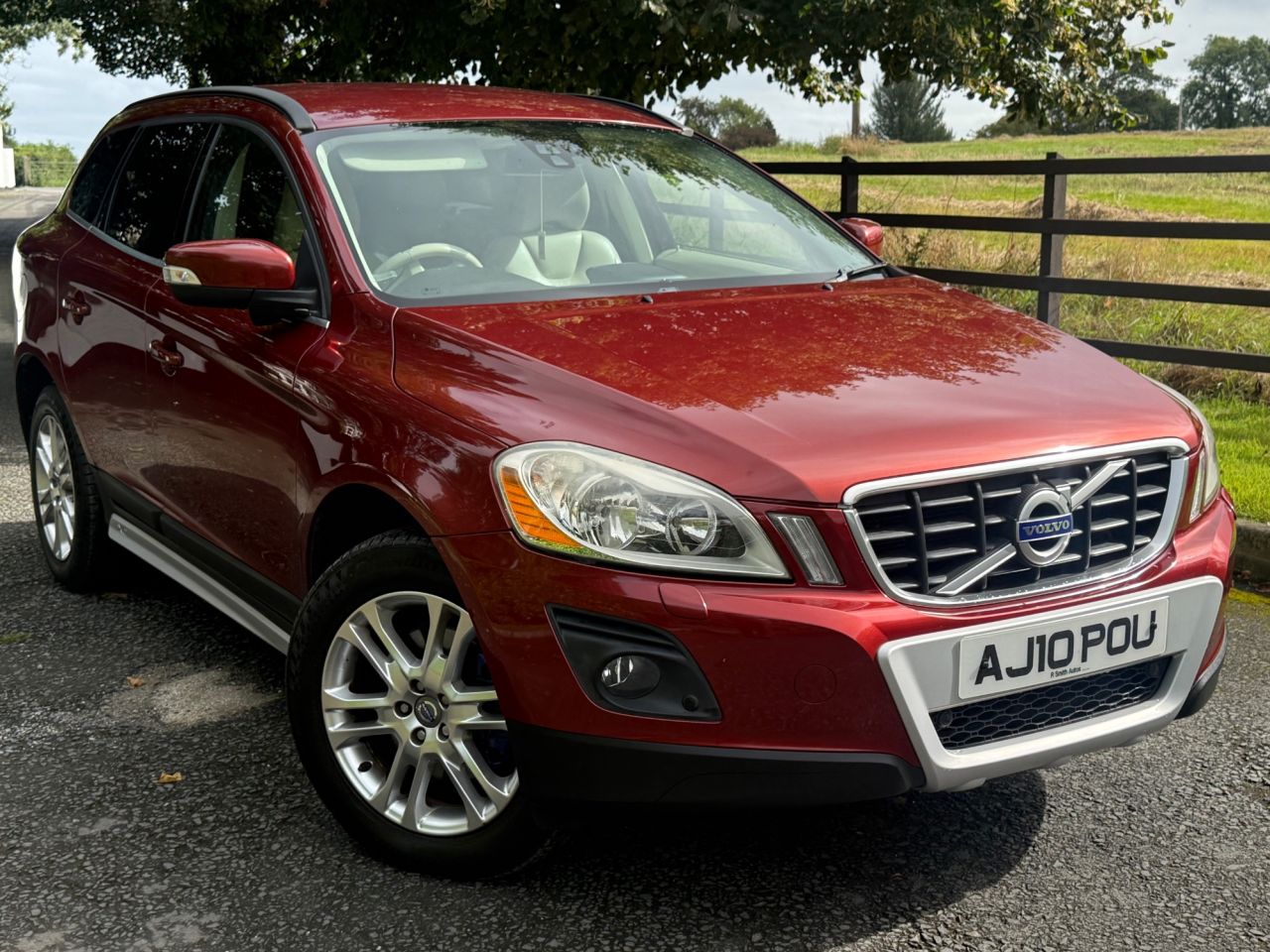2010 VOLVO XC60 2.4D DRIVe SE SUV 5dr Diesel Manual Euro 4 (175 ps) - vehicle photo 4 for sale on PureCar