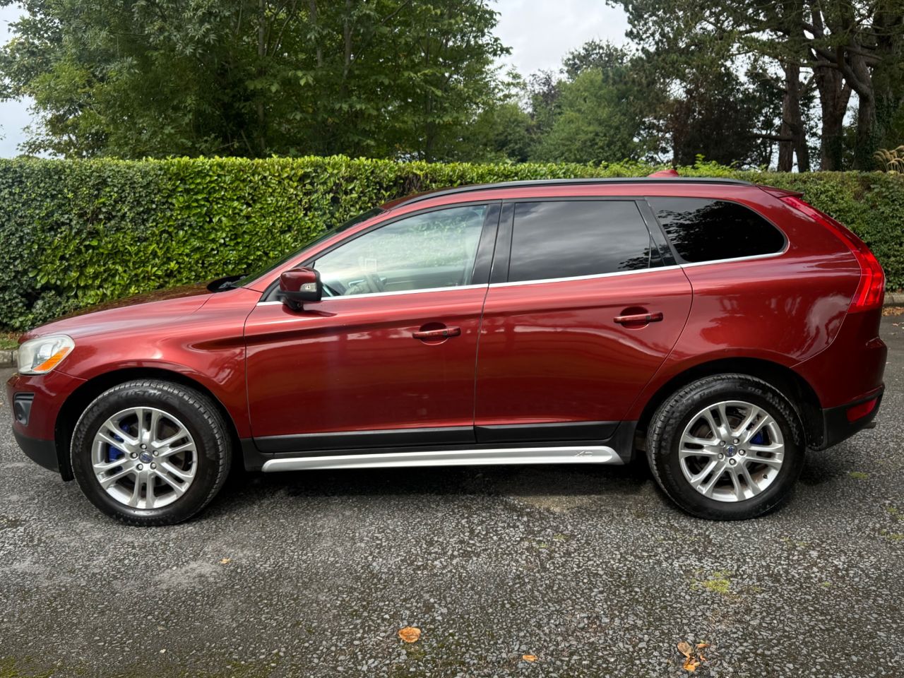 2010 VOLVO XC60 2.4D DRIVe SE SUV 5dr Diesel Manual Euro 4 (175 ps) - vehicle photo 9 for sale on PureCar