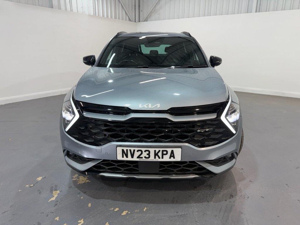 2023 Kia Sportage — image 2