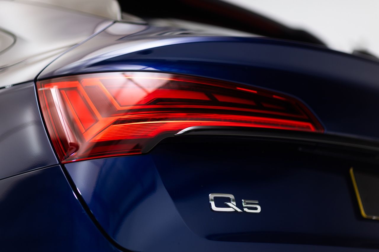 2022 AUDI Q5 Sport - vehicle photo 37 for sale on PureCar
