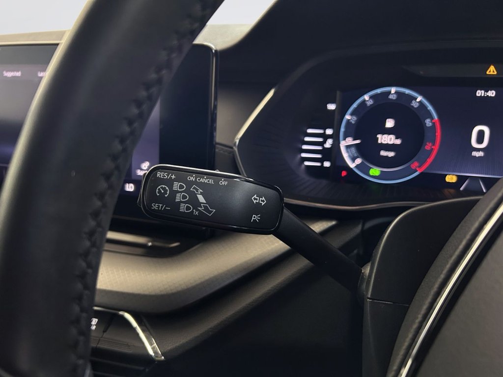 2022 Skoda Octavia — image 13