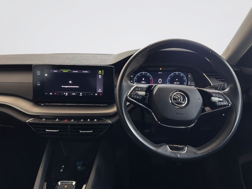 2022 Skoda Octavia — image 8