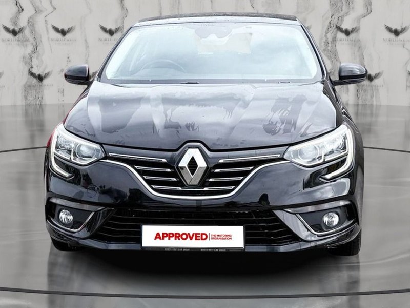 2017 Renault Megane in black — photo 3 of 24