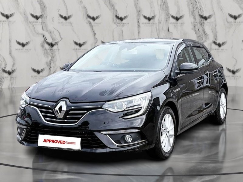2017 Renault Megane in black — photo 4 of 24
