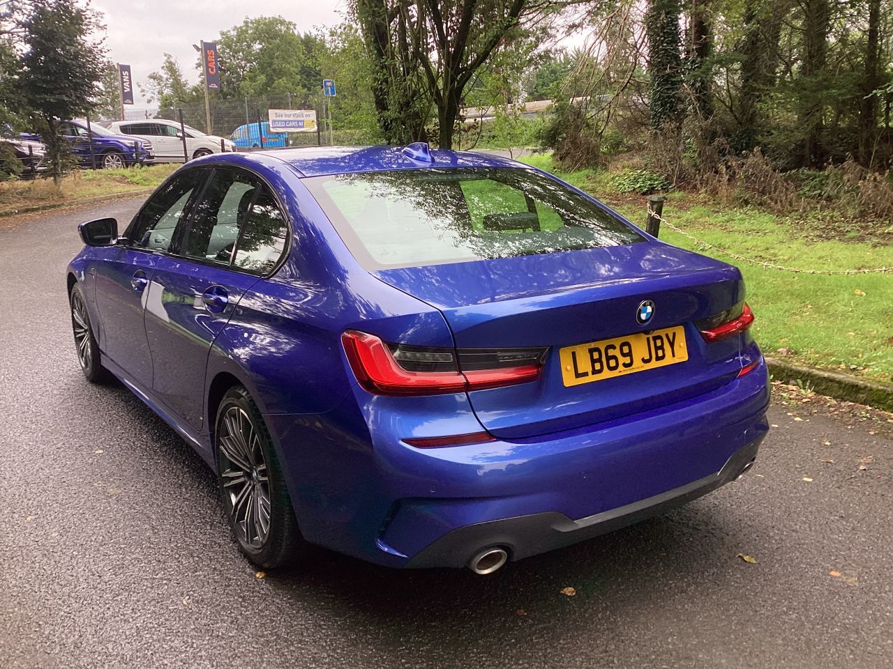 2019 BMW 3 SERIES 2.0 330e 12kWh M Sport Saloon 4dr Petrol Plug-in Hybrid Auto Euro 6 (s/s) ( - vehicle photo 8 for sale on PureCar