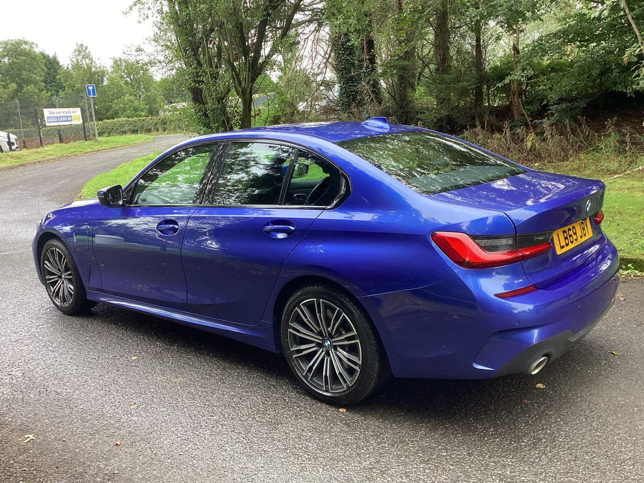 2019 BMW 3 SERIES 2.0 330e 12kWh M Sport Saloon 4dr Petrol Plug-in Hybrid Auto Euro 6 (s/s) ( - vehicle photo 9 for sale on PureCar