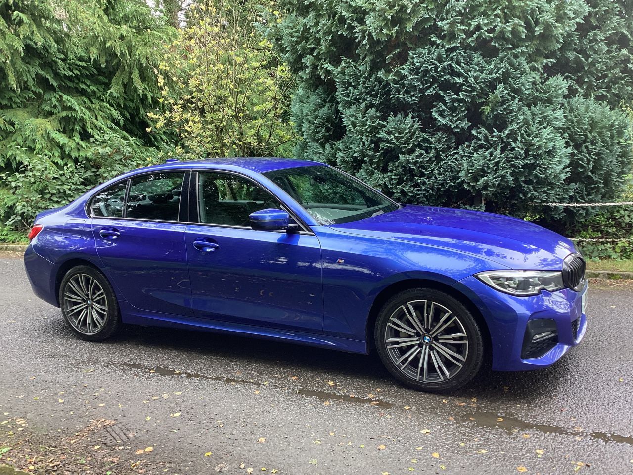2019 BMW 3 SERIES 2.0 330e 12kWh M Sport Saloon 4dr Petrol Plug-in Hybrid Auto Euro 6 (s/s) ( - vehicle photo 10 for sale on PureCar