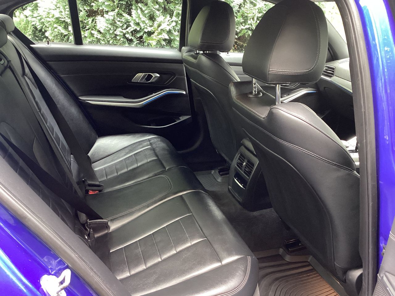 2019 BMW 3 SERIES 2.0 330e 12kWh M Sport Saloon 4dr Petrol Plug-in Hybrid Auto Euro 6 (s/s) ( - vehicle photo 17 for sale on PureCar