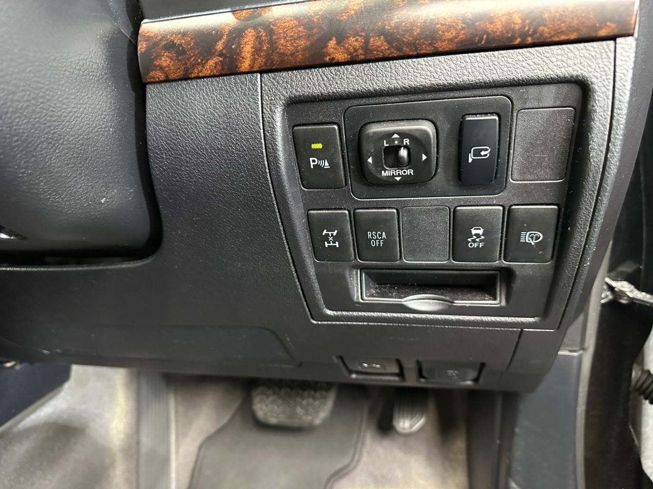 2013 TOYOTA LAND CRUISER 4.5 D-4D V8 SUV 5dr Diesel Auto 4WD Euro 5 (268 ps) - vehicle photo 16 for sale on PureCar