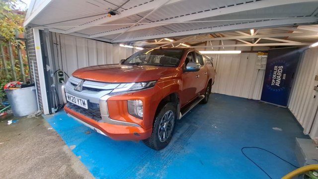 2020 Mitsubishi L200