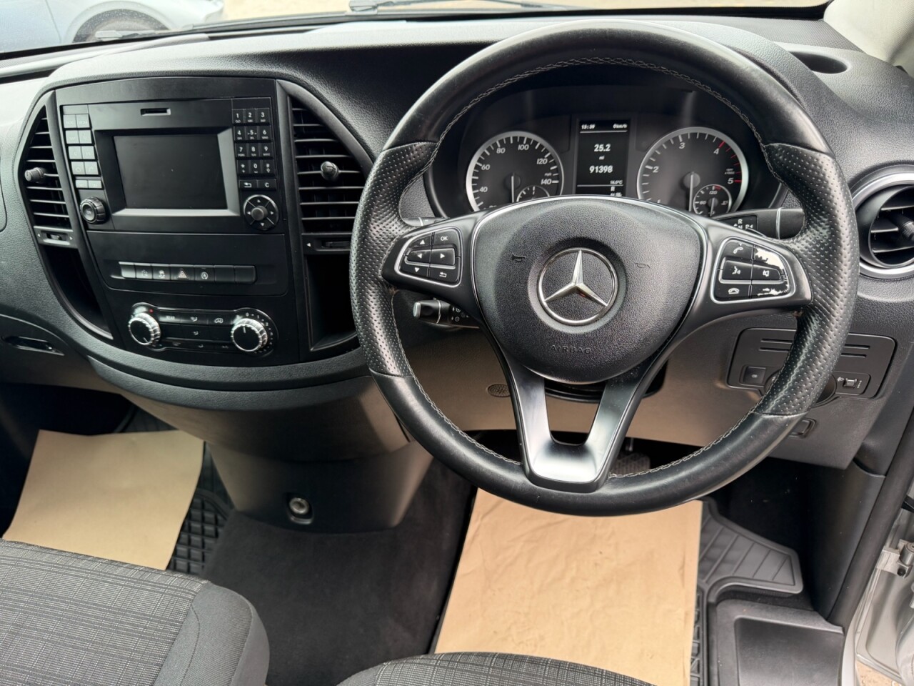 2018 MERCEDES VITO 2.1 114 CDI BlueTEC SELECT Tourer Double Cab 5dr Diesel Manual RWD L3 Euro - vehicle photo 10 for sale on PureCar