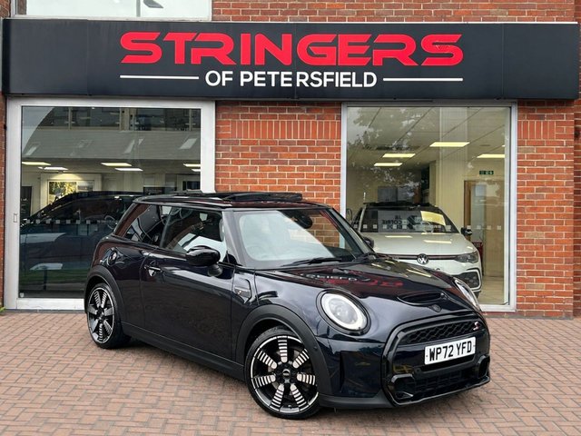 2022 MINI HATCH