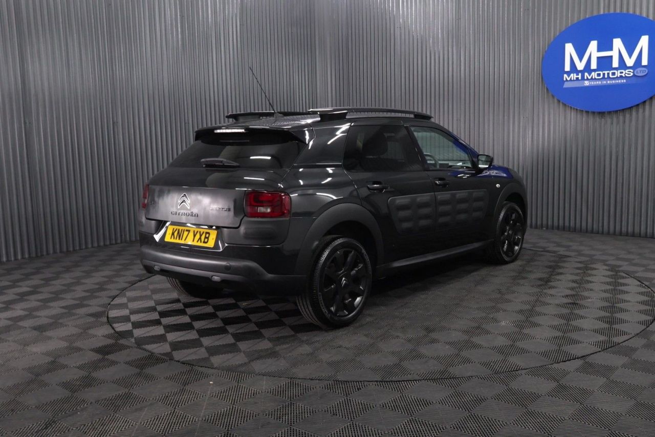 2017 CITROEN C4 CACTUS 1.6 BlueHDi Flair Hatchback 5dr Diesel Manual Euro 6 (100 ps) GOOD SERVICE - vehicle photo 7 for sale on PureCar