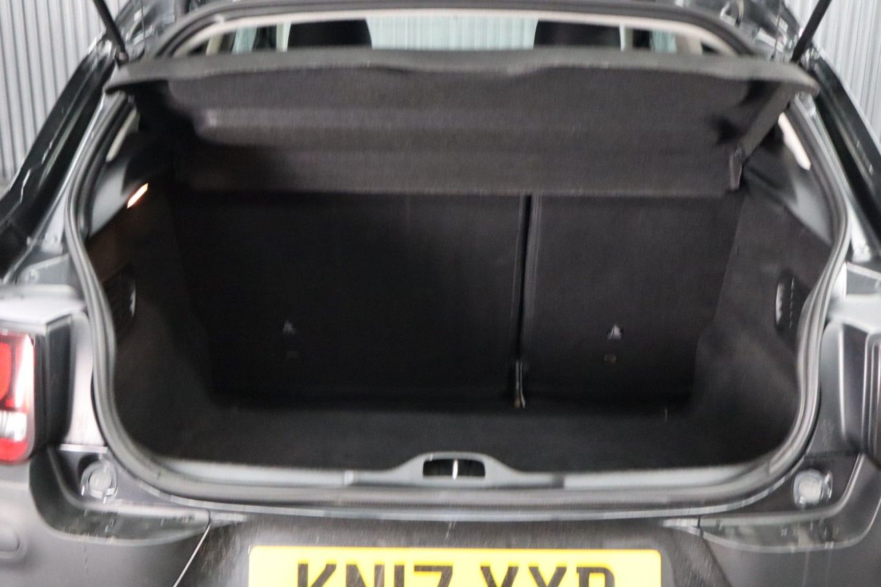 2017 CITROEN C4 CACTUS 1.6 BlueHDi Flair Hatchback 5dr Diesel Manual Euro 6 (100 ps) GOOD SERVICE - vehicle photo 19 for sale on PureCar
