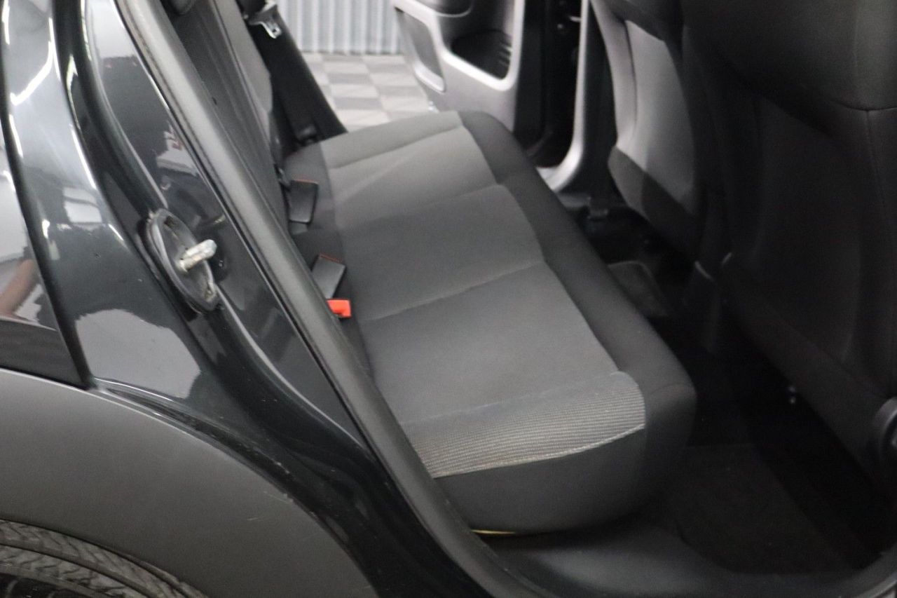 2017 CITROEN C4 CACTUS 1.6 BlueHDi Flair Hatchback 5dr Diesel Manual Euro 6 (100 ps) GOOD SERVICE - vehicle photo 20 for sale on PureCar