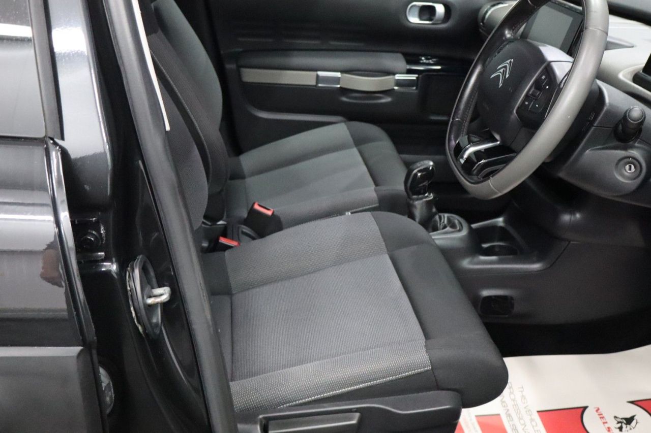 2017 CITROEN C4 CACTUS 1.6 BlueHDi Flair Hatchback 5dr Diesel Manual Euro 6 (100 ps) GOOD SERVICE - vehicle photo 23 for sale on PureCar