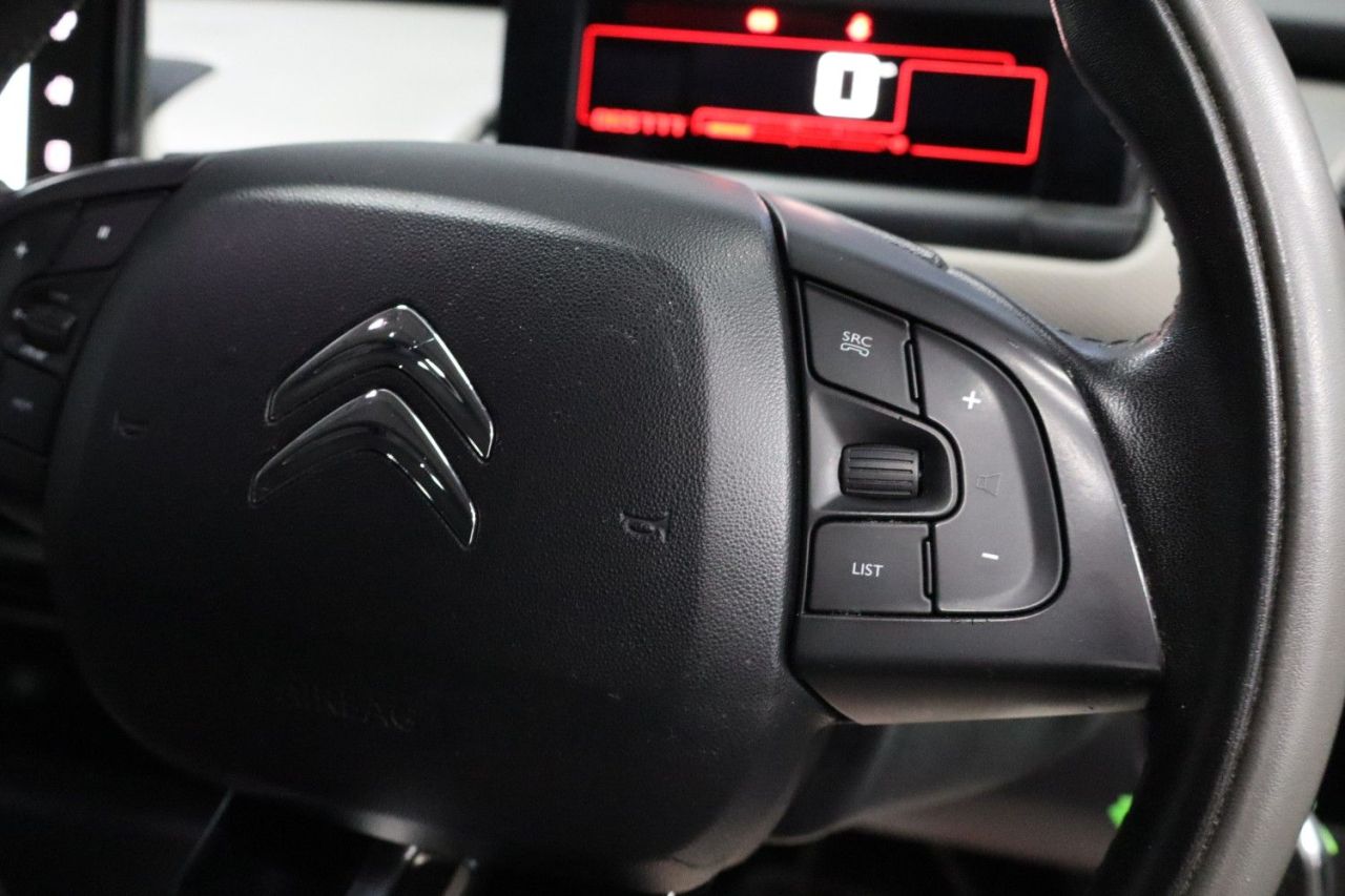 2017 CITROEN C4 CACTUS 1.6 BlueHDi Flair Hatchback 5dr Diesel Manual Euro 6 (100 ps) GOOD SERVICE - vehicle photo 45 for sale on PureCar