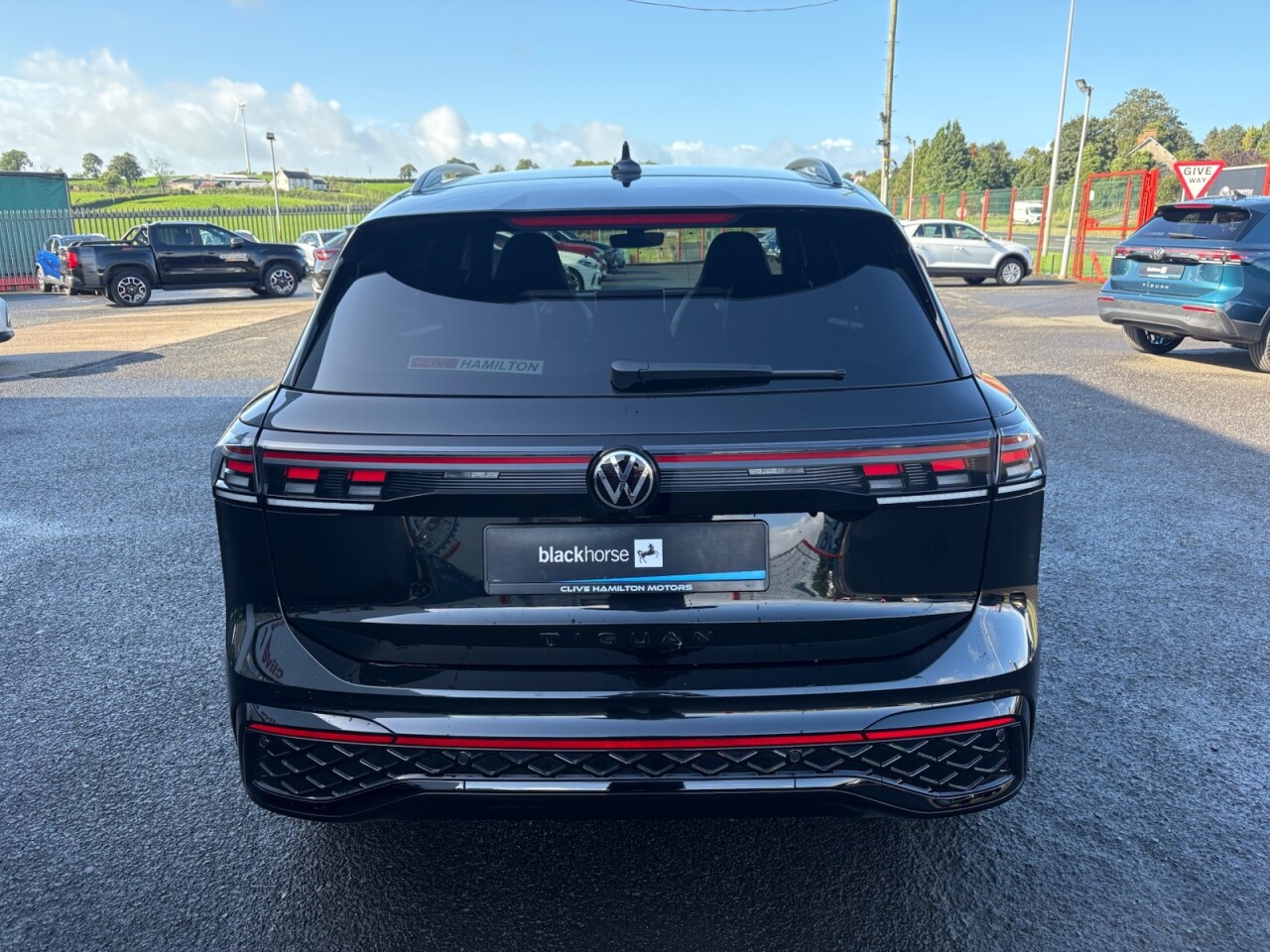 2026 VOLKSWAGEN TIGUAN 1.5 eTSI MHEV R-Line SUV 5dr Petrol Hybrid DSG Euro 6 (s/s) (150 ps) - vehicle photo 19 for sale on PureCar