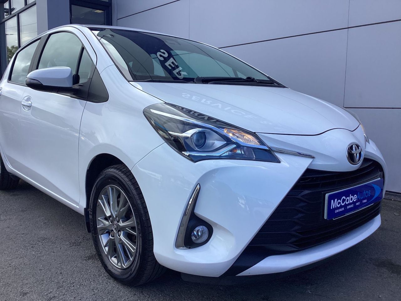 2017 TOYOTA YARIS 1.5 VVT-i Icon Hatchback 5dr Petrol Manual Euro 6 (111 ps) - vehicle photo 26 for sale on PureCar