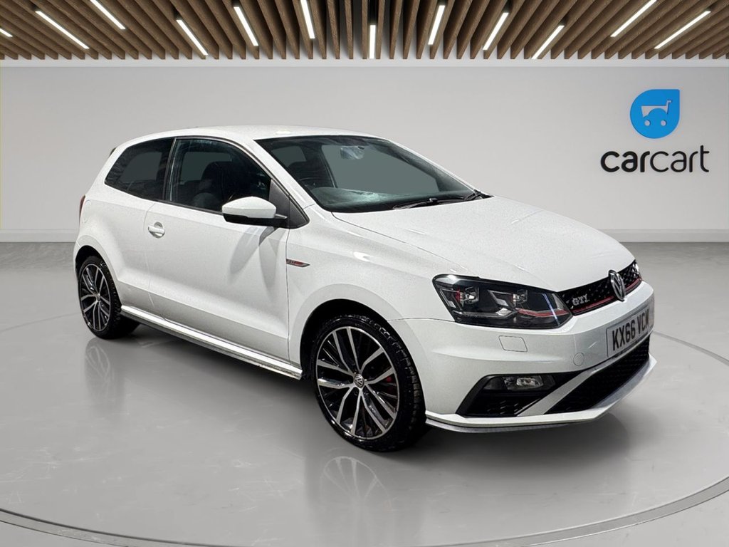 White 2016 Volkswagen Polo Hatchback Front-wheel drive Automatic