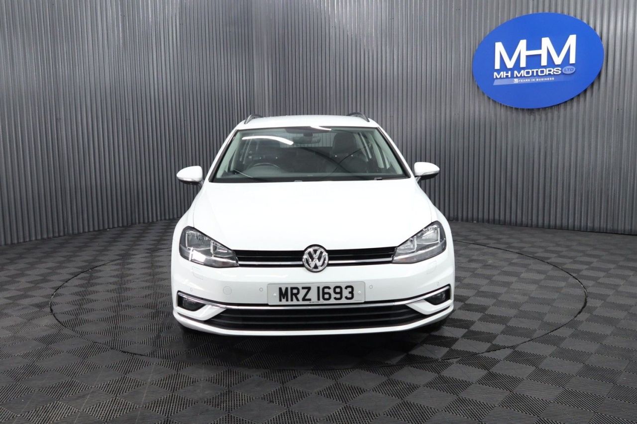 2017 VOLKSWAGEN GOLF 1.6 TDI BlueMotion Tech SE Nav Estate 5dr Diesel Manual Euro 6 (s/s) (115 p - vehicle photo 2 for sale on PureCar