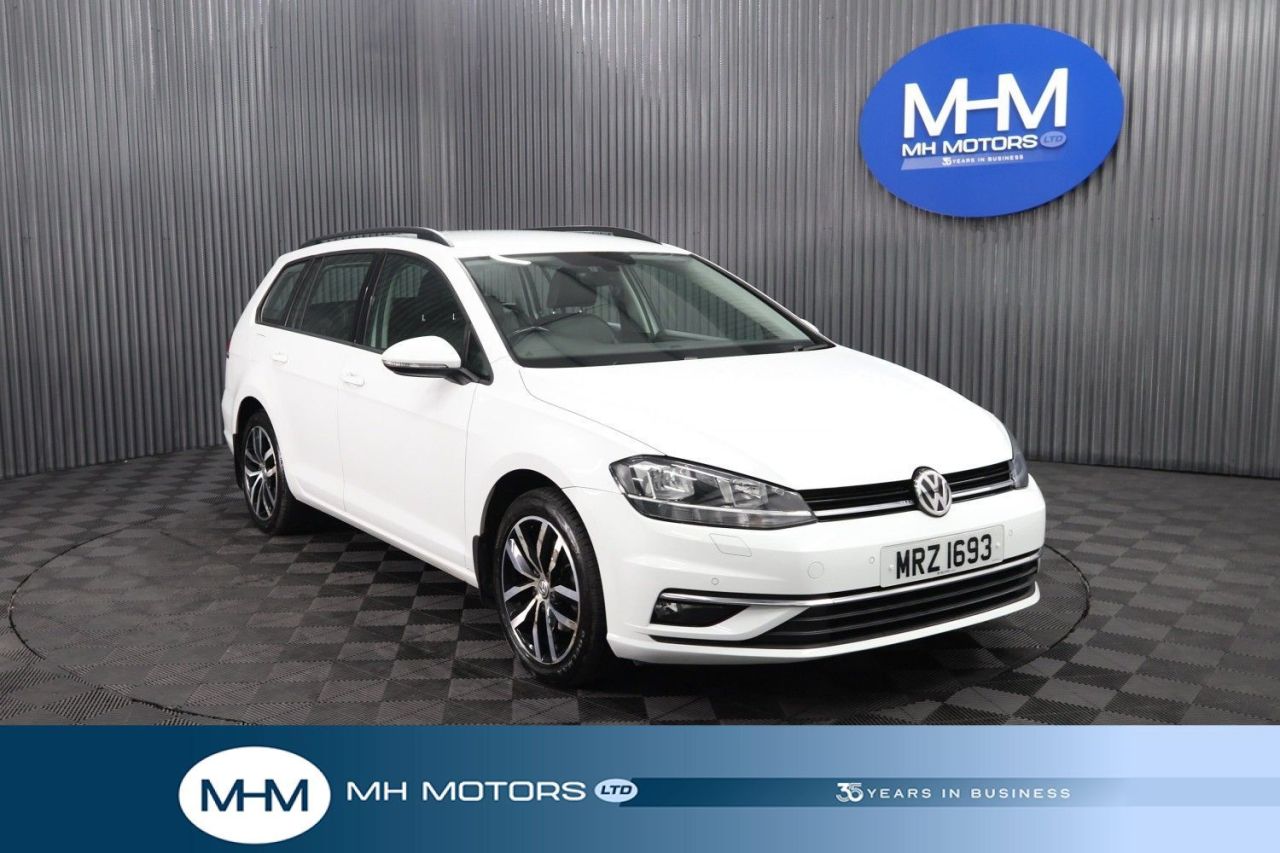 2017 VOLKSWAGEN GOLF 1.6 TDI BlueMotion Tech SE Nav Estate 5dr Diesel Manual Euro 6 (s/s) (115 p - vehicle photo 1 for sale on PureCar