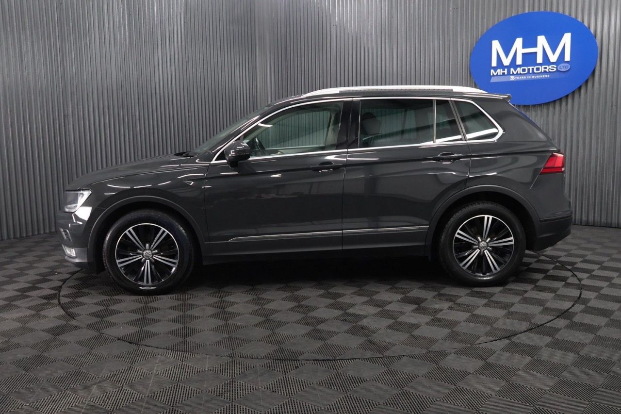 2017 VOLKSWAGEN TIGUAN 2.0 TDI BlueMotion Tech SE Navigation SUV 5dr Diesel Manual Euro 6 (s/s) (1 - vehicle photo 4 for sale on PureCar