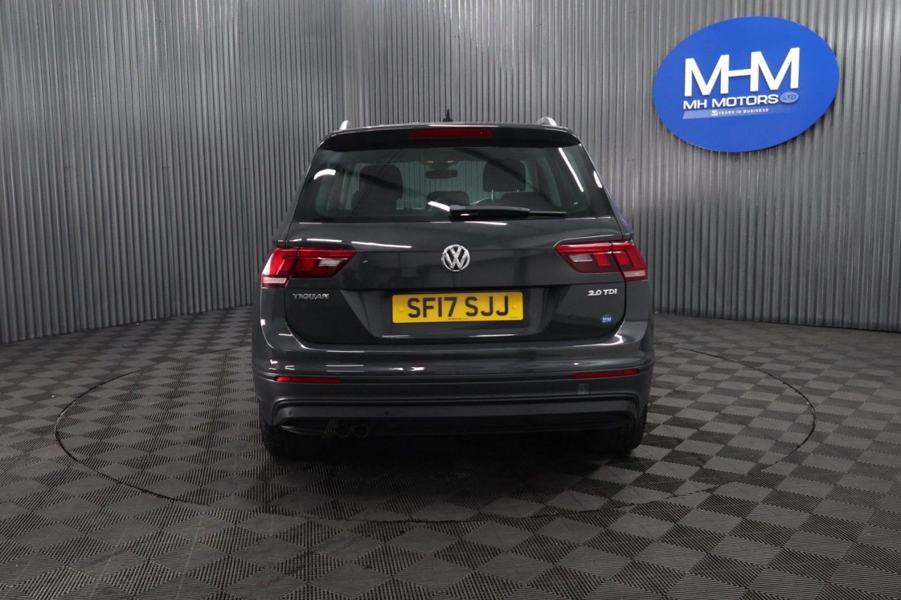 2017 VOLKSWAGEN TIGUAN 2.0 TDI BlueMotion Tech SE Navigation SUV 5dr Diesel Manual Euro 6 (s/s) (1 - vehicle photo 6 for sale on PureCar