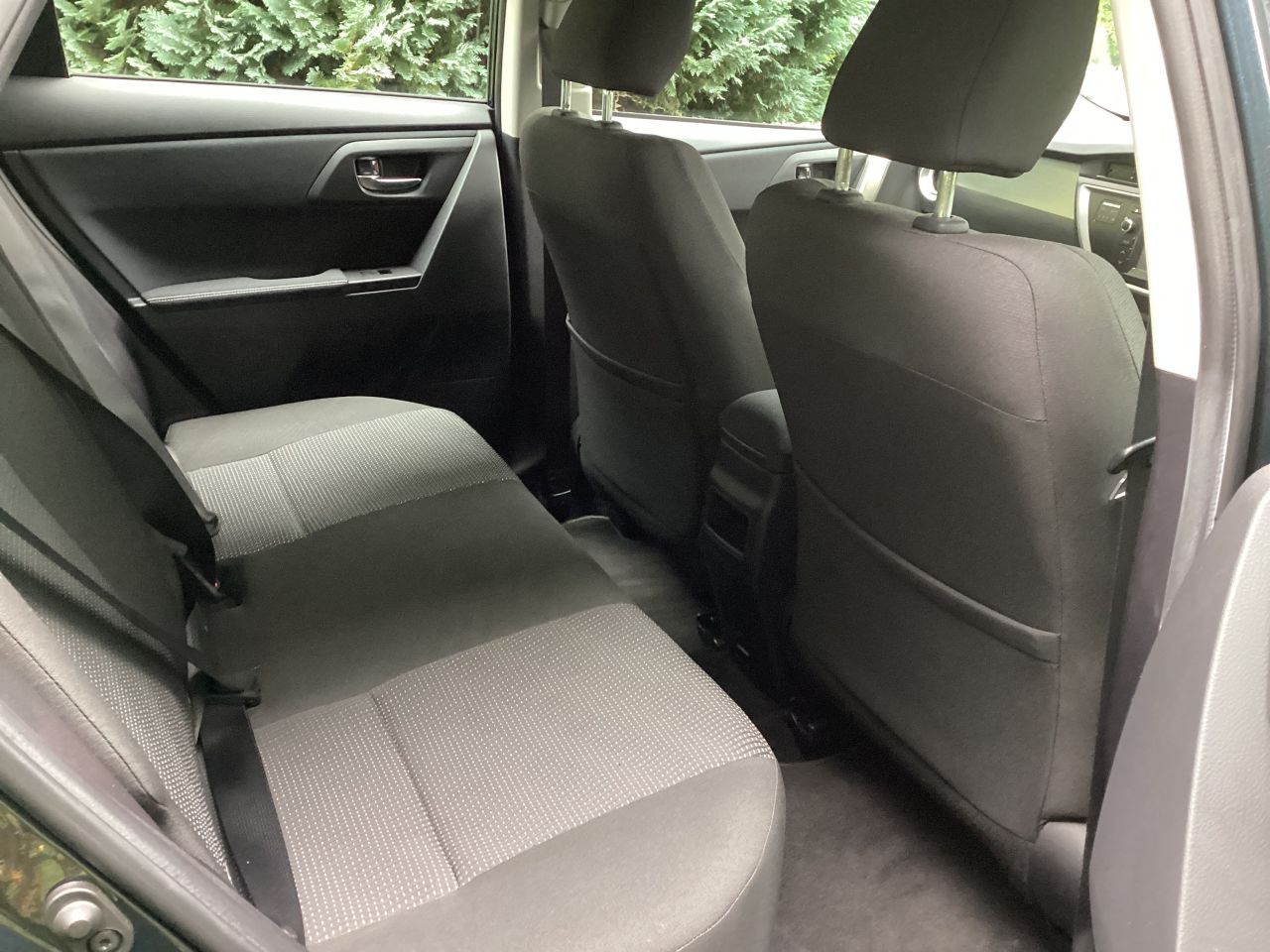 2014 TOYOTA AURIS 1.4 D-4D Icon Hatchback 5dr Diesel Manual Euro 5 (s/s) (90 ps) - vehicle photo 14 for sale on PureCar