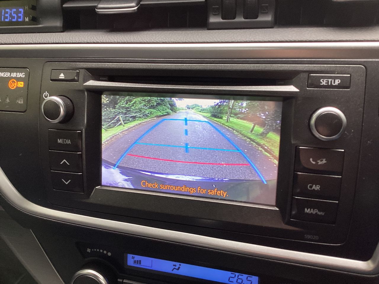 2014 TOYOTA AURIS 1.4 D-4D Icon Hatchback 5dr Diesel Manual Euro 5 (s/s) (90 ps) - vehicle photo 19 for sale on PureCar