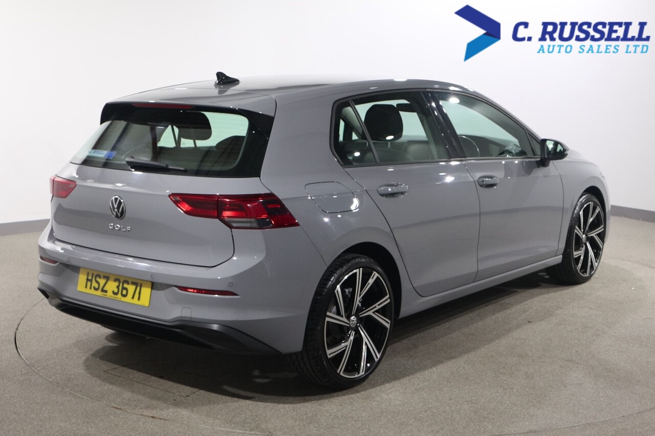 2023 VOLKSWAGEN GOLF 1.0 TSI Life Hatchback 5dr Petrol Manual Euro 6 (s/s) (110 ps) - vehicle photo 10 for sale on PureCar